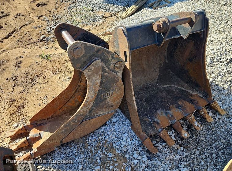 image for item EI3833 2012 Caterpillar 420E backhoe