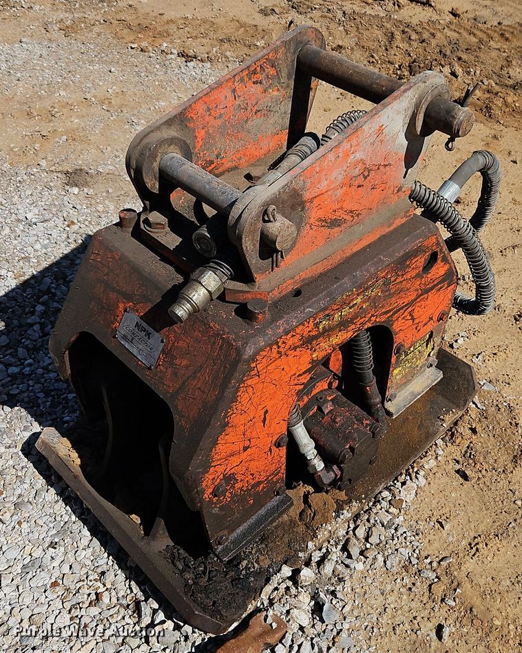 image for item EI3834 NPK C-4B plate compactor