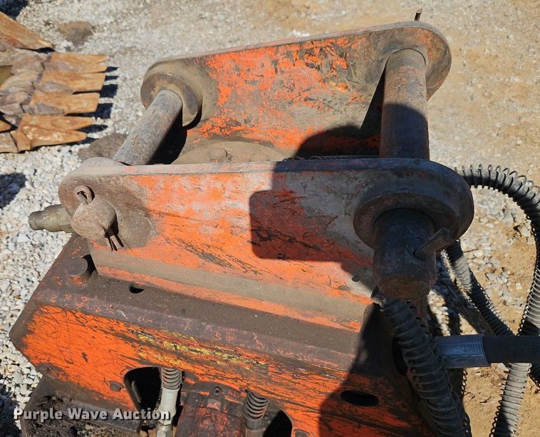 image for item EI3834 NPK C-4B plate compactor