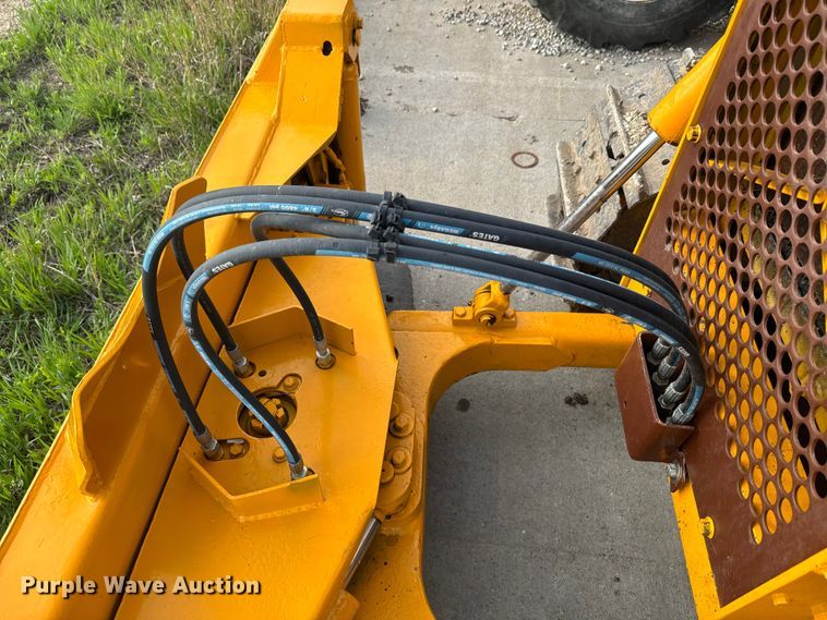 image for item EJ2700 1989 Case 450C dozer