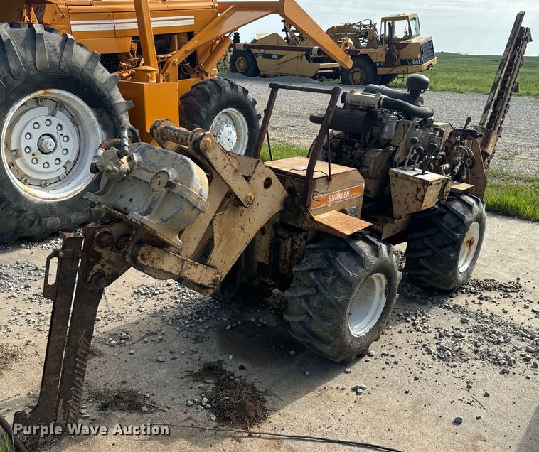 image for item EJ2702 1989 Burkeen B-30 trencher