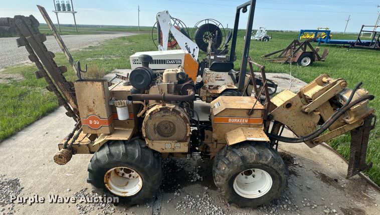 image for item EJ2702 1989 Burkeen B-30 trencher