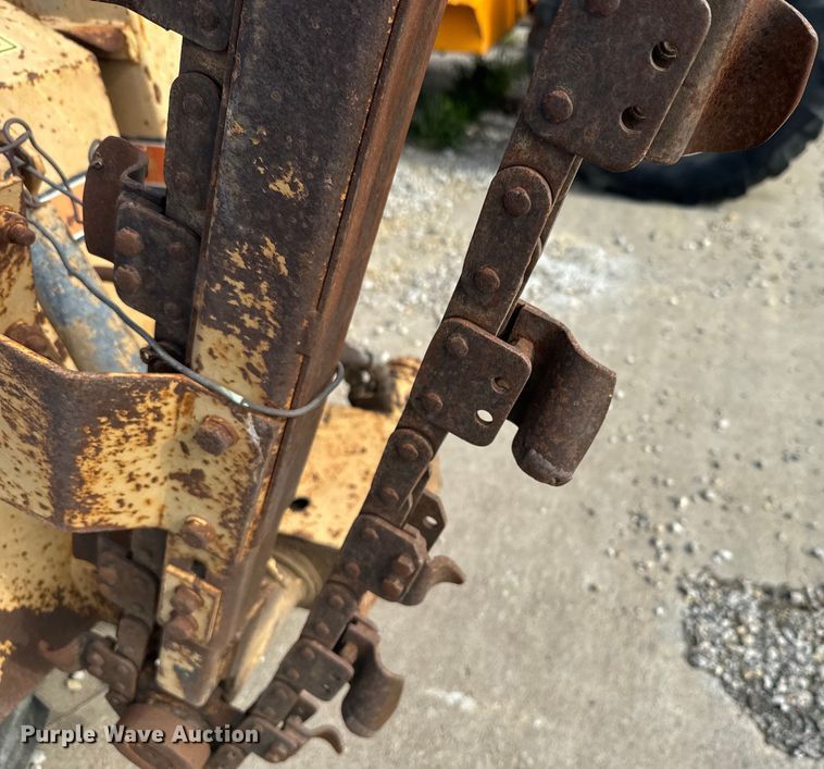 image for item EJ2702 1989 Burkeen B-30 trencher