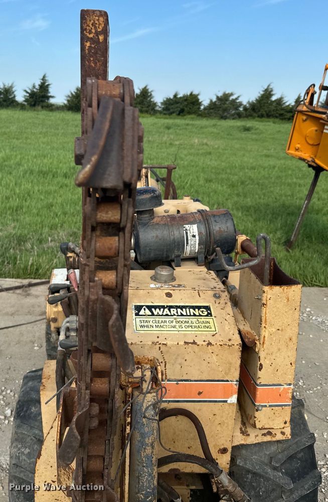 image for item EJ2702 1989 Burkeen B-30 trencher