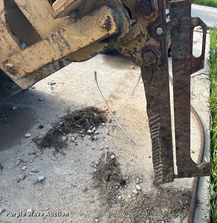 image for item EJ2702 1989 Burkeen B-30 trencher