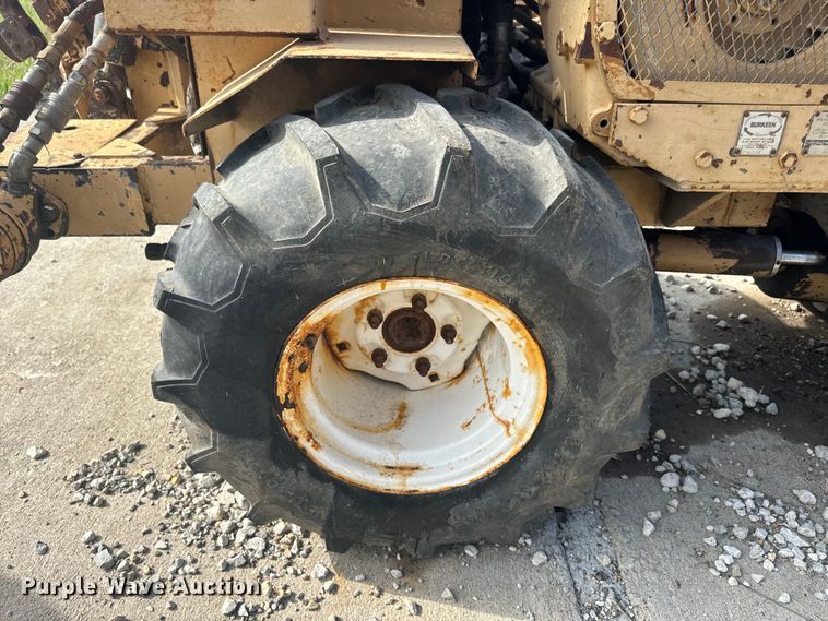 image for item EJ2702 1989 Burkeen B-30 trencher