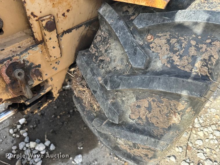 image for item EJ2702 1989 Burkeen B-30 trencher