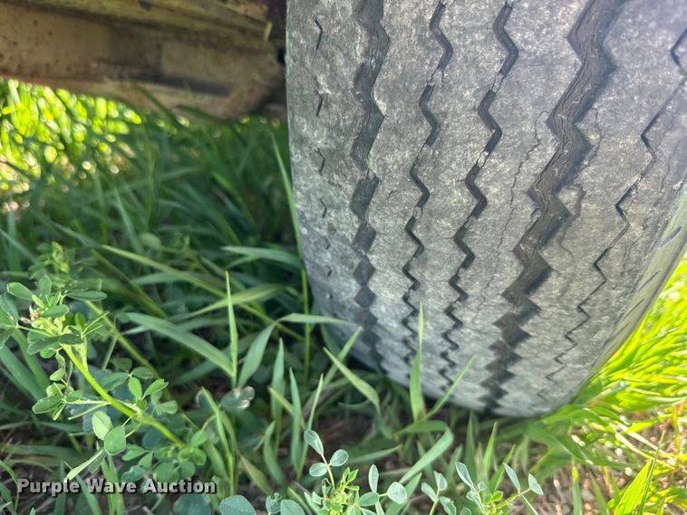 image for item EJ2702 1989 Burkeen B-30 trencher