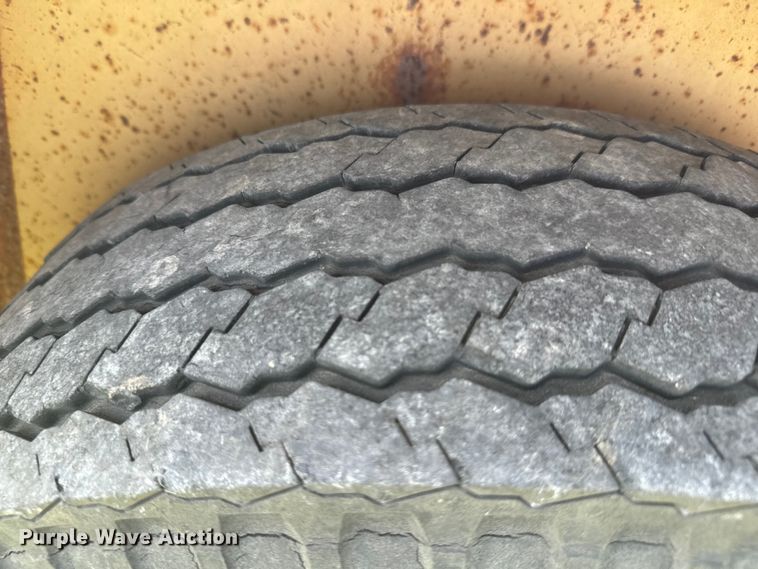 image for item EJ2702 1989 Burkeen B-30 trencher