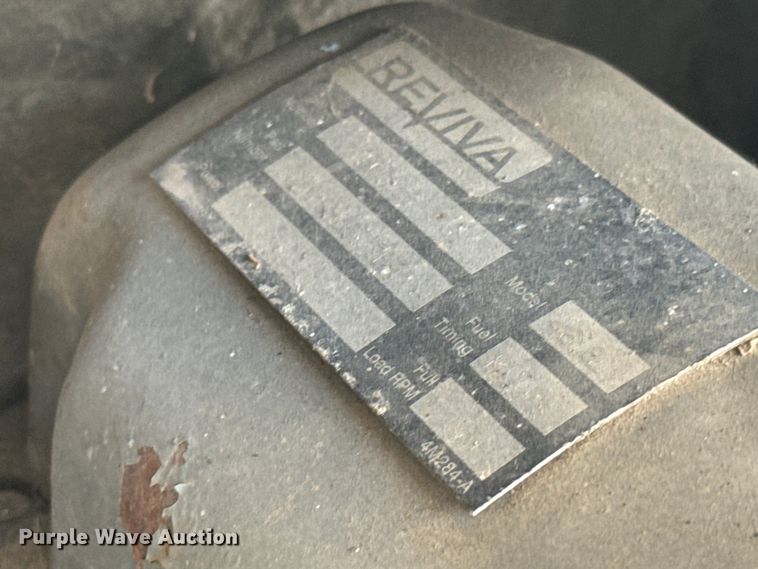 image for item EJ2710 1990 Ford F800 bucket truck