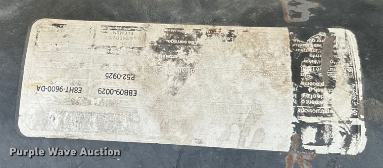 image for item EJ2710 1990 Ford F800 bucket truck