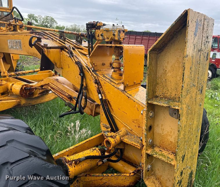 image for item EJ2717 Galion 160 Series B rigid frame motor grader