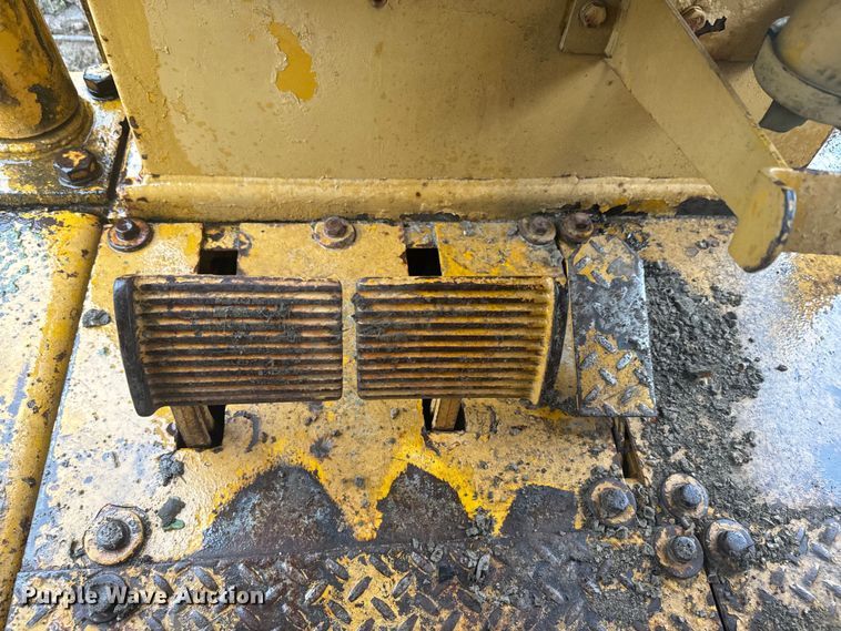 image for item EJ2719 1971 Fiat-Allis 16-B dozer