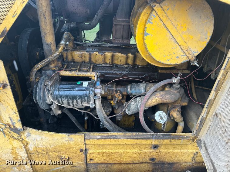 image for item EJ2720 Caterpillar D7G dozer