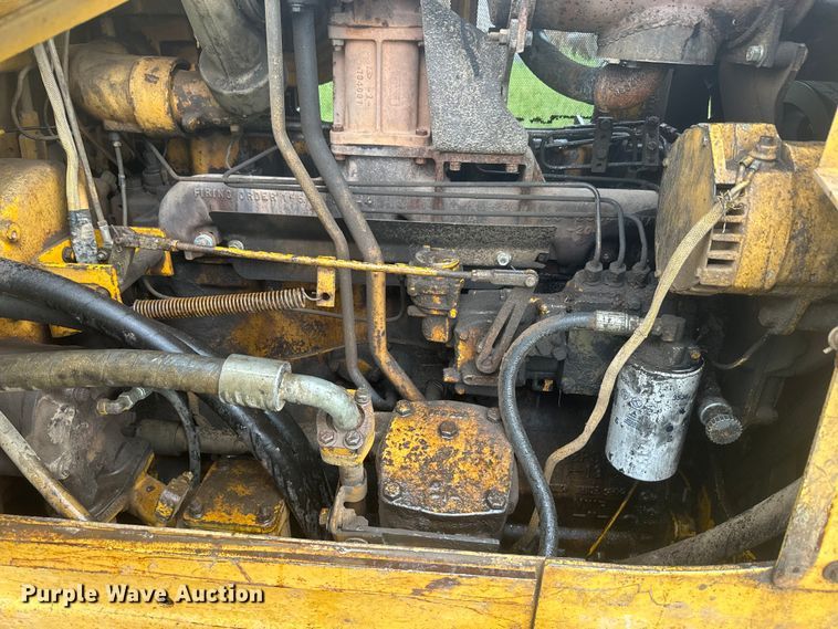 image for item EJ2720 Caterpillar D7G dozer