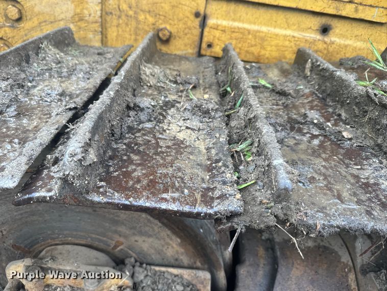 image for item EJ2720 Caterpillar D7G dozer