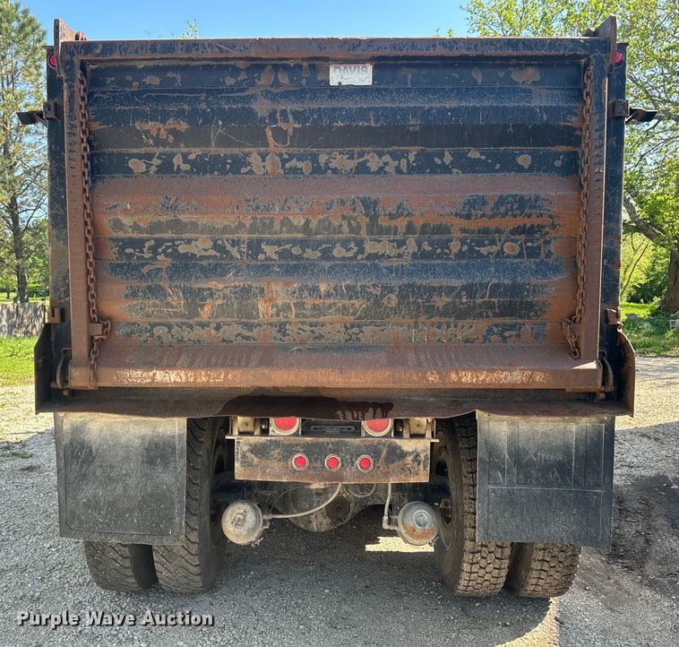 image for item EJ2722 1996 Western Star 4900 dump truck