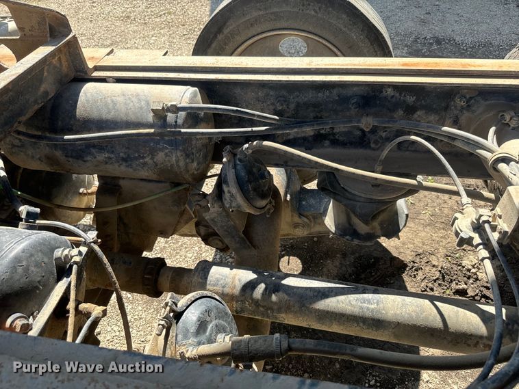 image for item EJ2722 1996 Western Star 4900 dump truck