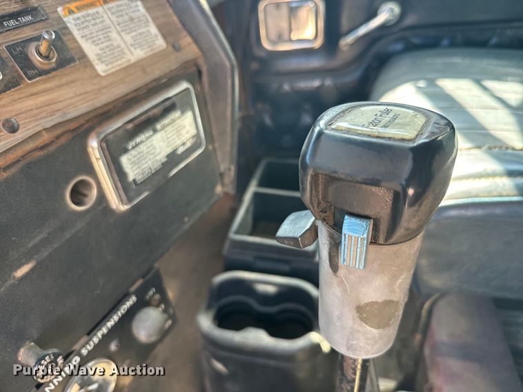 image for item EJ2722 1996 Western Star 4900 dump truck