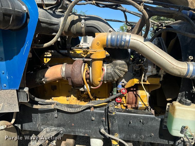 image for item EJ2722 1996 Western Star 4900 dump truck