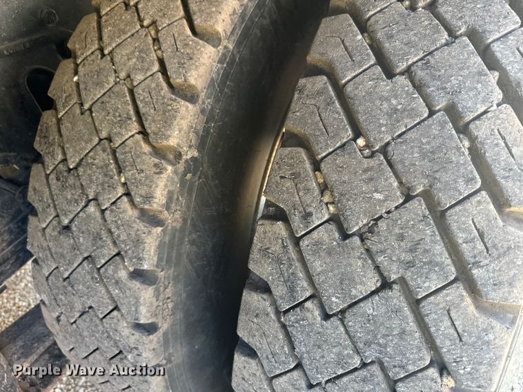 image for item EJ2722 1996 Western Star 4900 dump truck