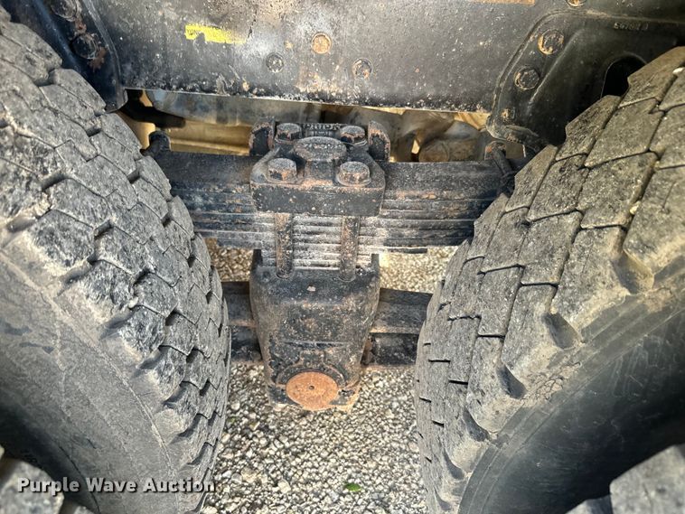 image for item EJ2722 1996 Western Star 4900 dump truck