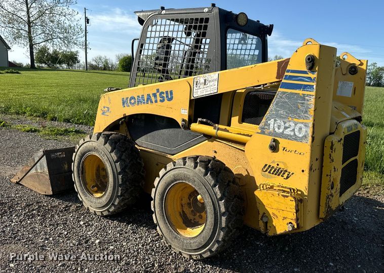 image for item EJ2728 2004 Komatsu 1020 skid steer loader