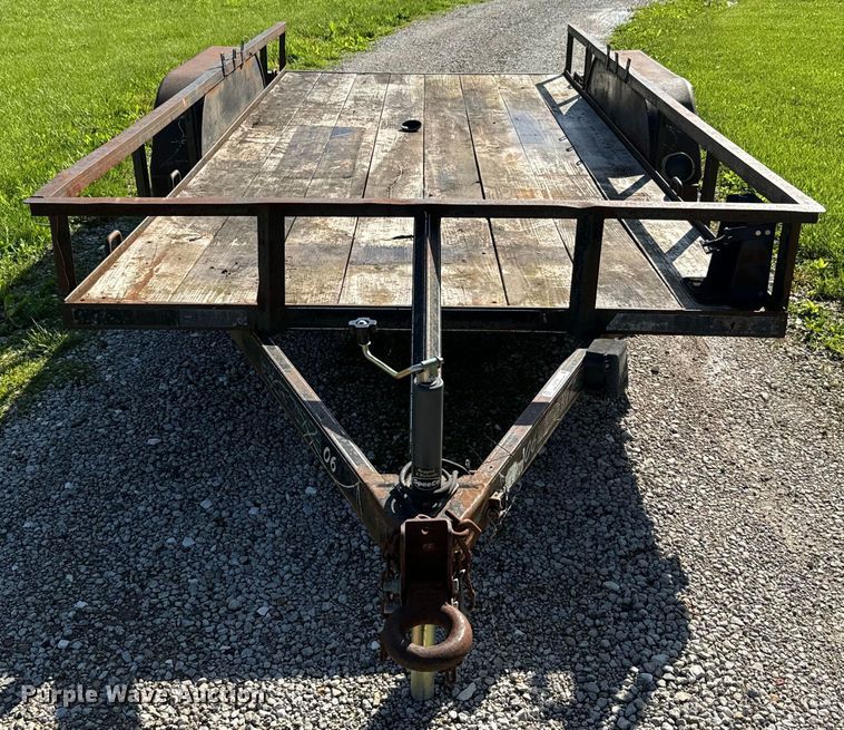 image for item EJ2730 2006 J&W utility trailer