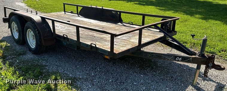 image for item EJ2730 2006 J&W utility trailer