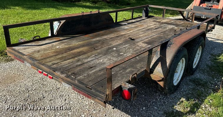 image for item EJ2730 2006 J&W utility trailer