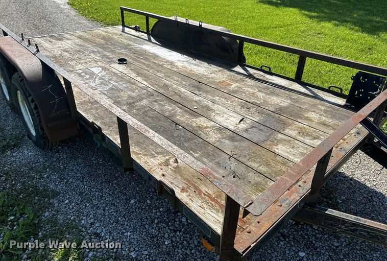 image for item EJ2730 2006 J&W utility trailer