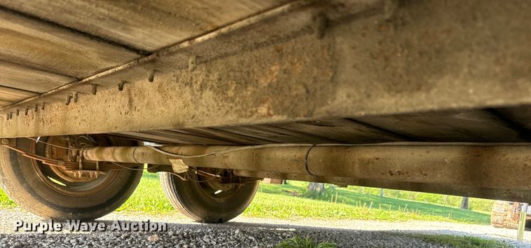 image for item EJ2730 2006 J&W utility trailer