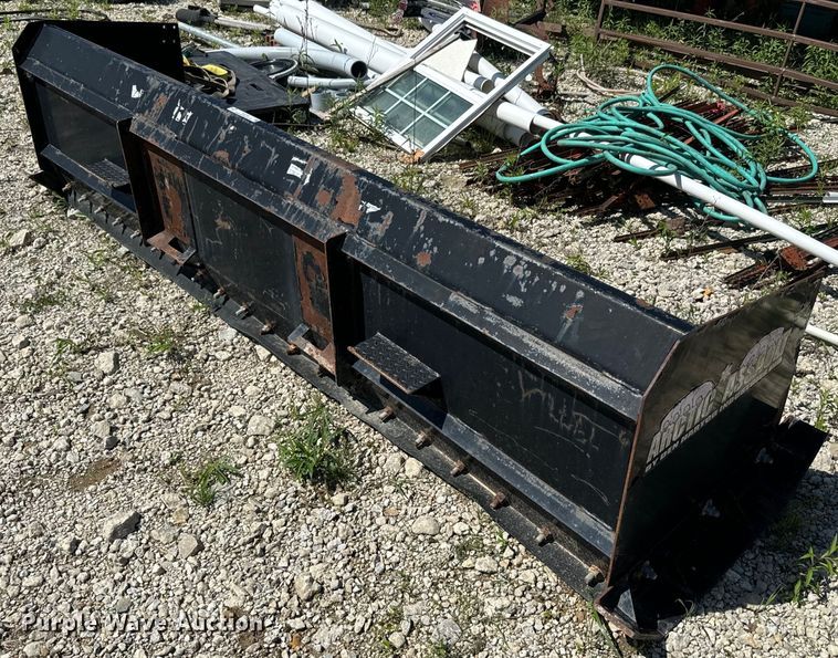 image for item EJ2731 Den Hartog Industries Arctic Assault skid steer snow pusher