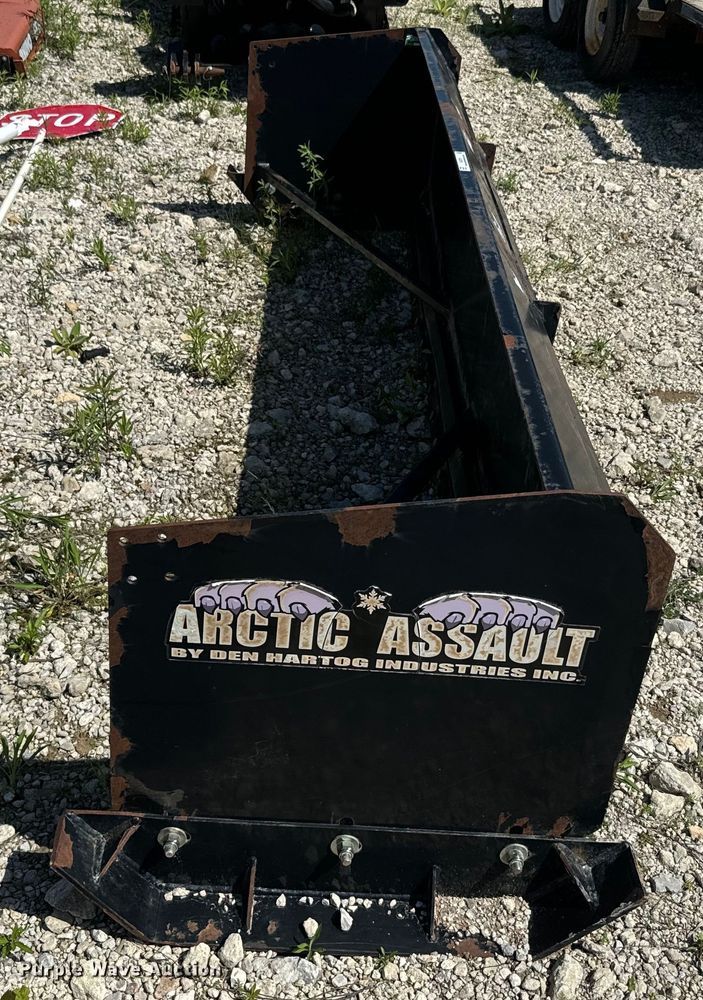 image for item EJ2731 Den Hartog Industries Arctic Assault skid steer snow pusher