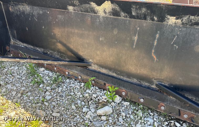 image for item EJ2731 Den Hartog Industries Arctic Assault skid steer snow pusher