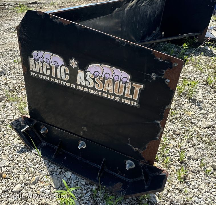 image for item EJ2731 Den Hartog Industries Arctic Assault skid steer snow pusher