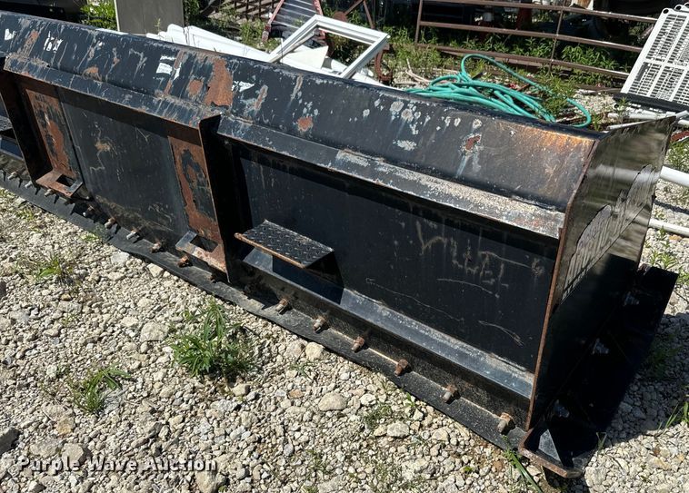 image for item EJ2731 Den Hartog Industries Arctic Assault skid steer snow pusher