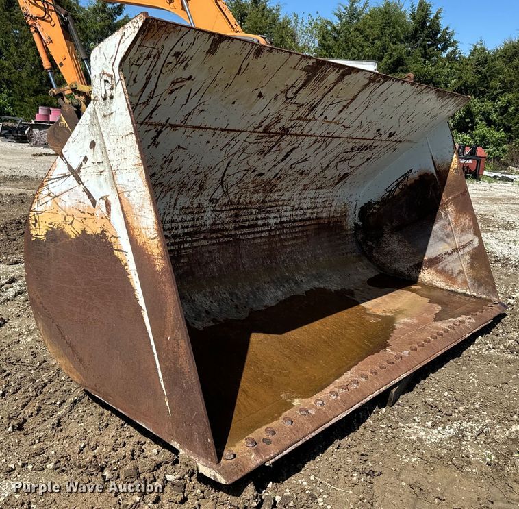 image for item EJ2732 Rockland bucket