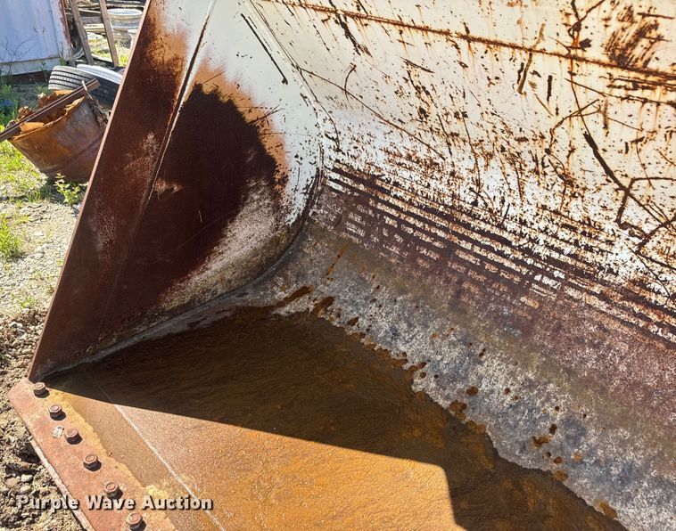 image for item EJ2732 Rockland bucket