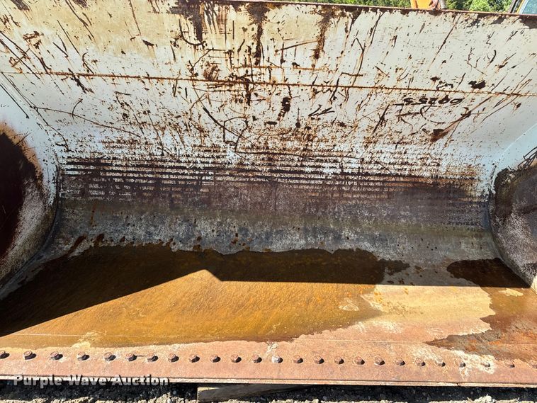 image for item EJ2732 Rockland bucket