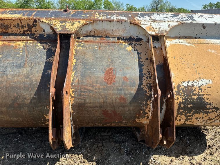 image for item EJ2732 Rockland bucket