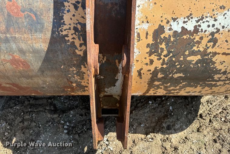 image for item EJ2732 Rockland bucket