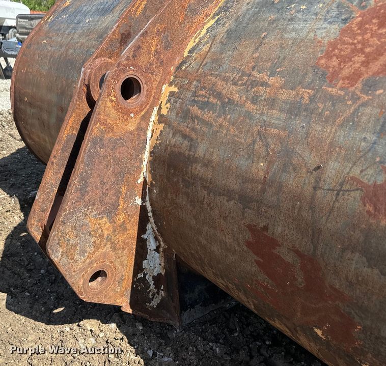 image for item EJ2732 Rockland bucket