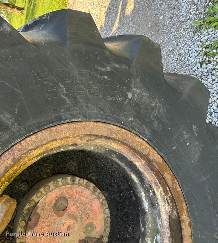 image for item EJ2733 1984 Rockwell International Timberjack 450 skidder