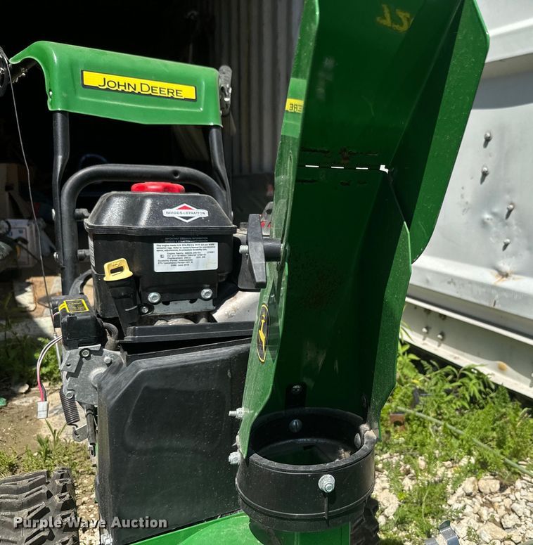 image for item EJ2740 John Deere 726E snow blower