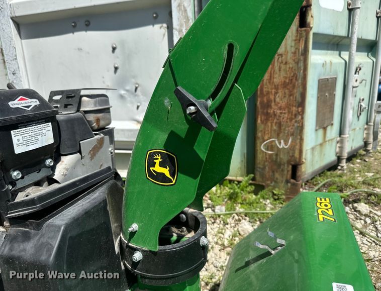image for item EJ2740 John Deere 726E snow blower