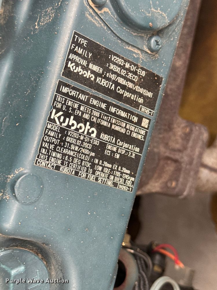 image for item EJ2742 2006 Bobcat  334G mini excavator