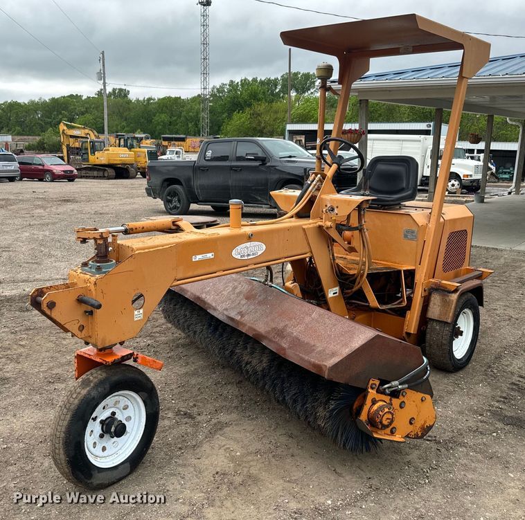 image for item EJ2743 Lay-Mor 8B broom