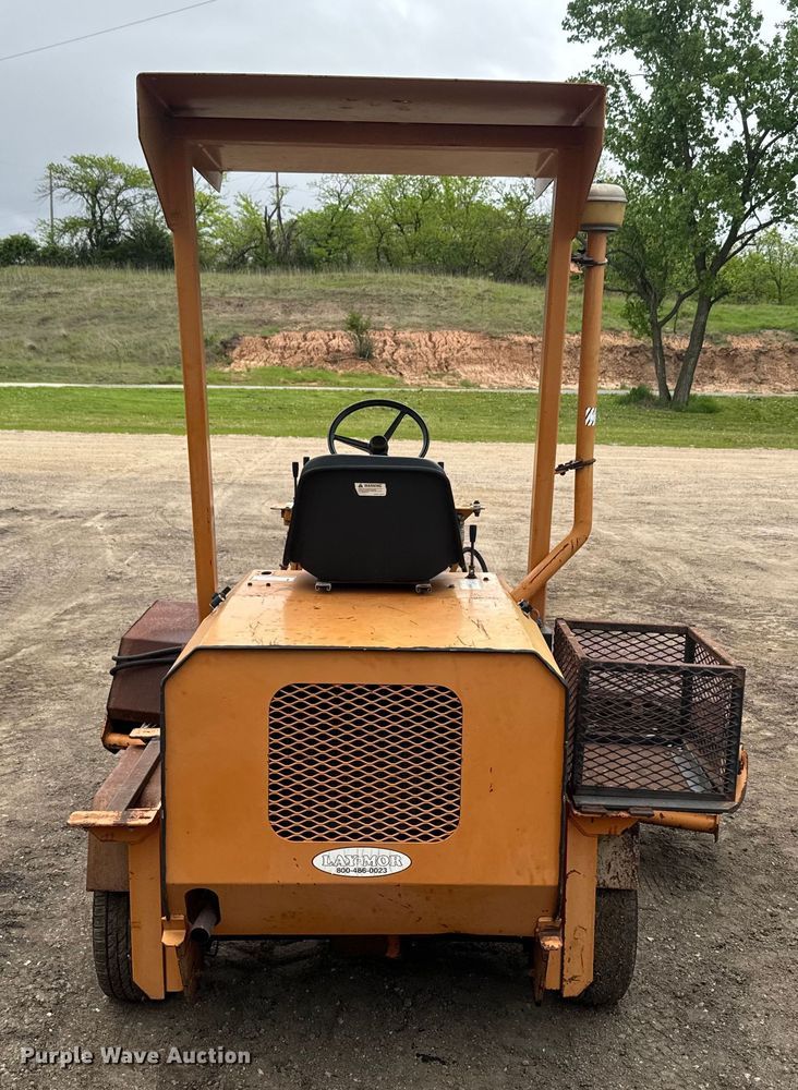 image for item EJ2743 Lay-Mor 8B broom