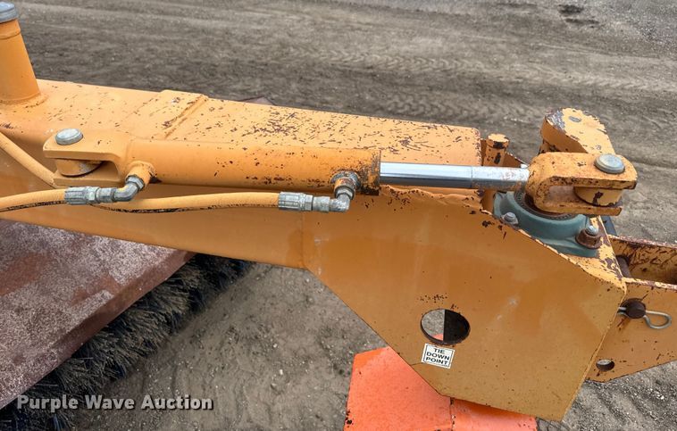 image for item EJ2743 Lay-Mor 8B broom